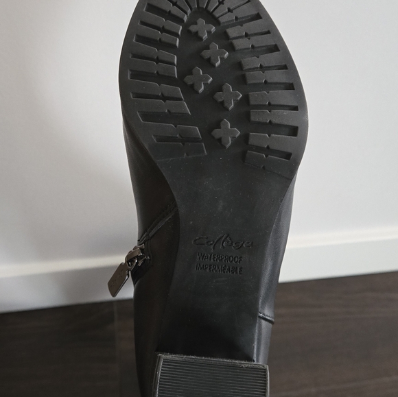 Naturalizer Leather Boots Size 8W - Picture 10 of 16